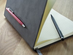 Magnētisks blociņš ar pildspalvu 1247151